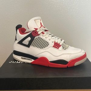 Jordan 4 Fire Red size 10.5